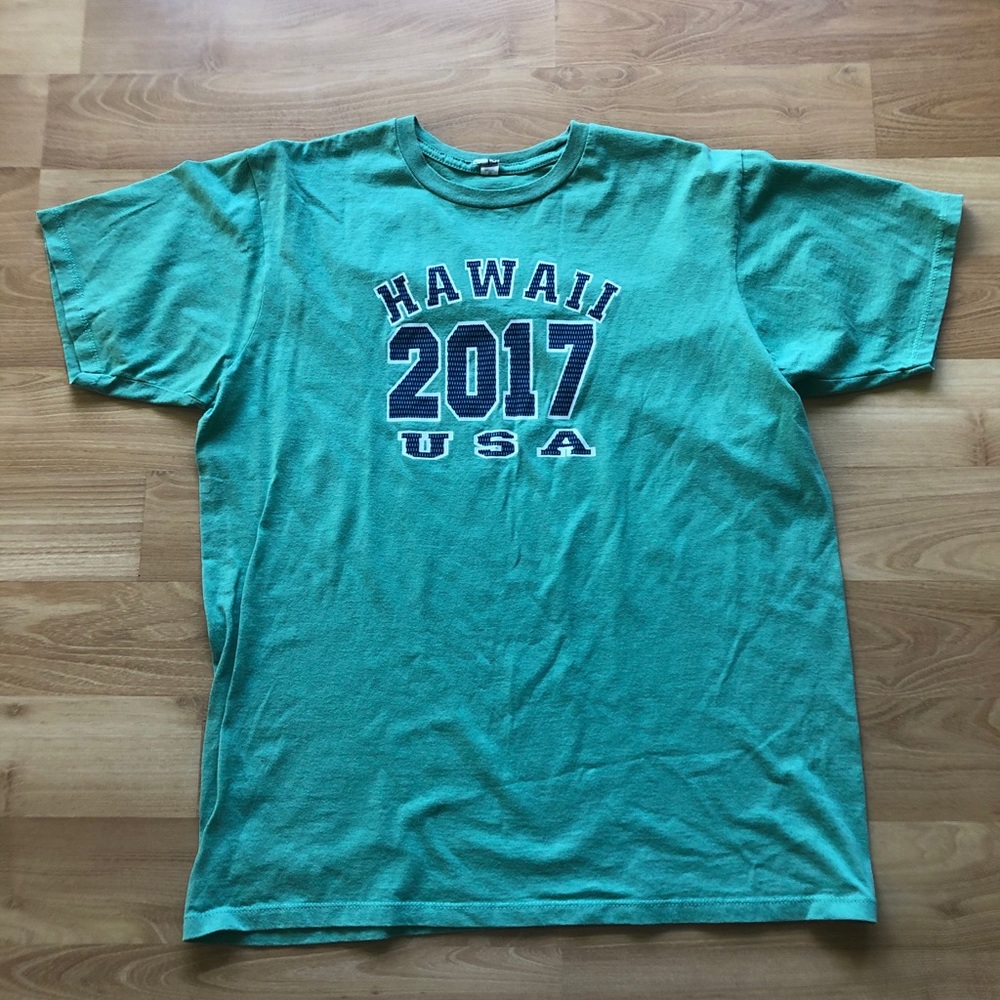 ⚡️3/$15 HAWAII GREEN GRAPHIC TEE